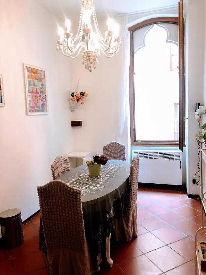White & Gold Suite Werona Hotel apartamentowy