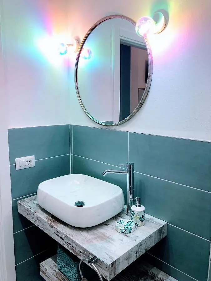 White & Gold Suite Werona 0*,