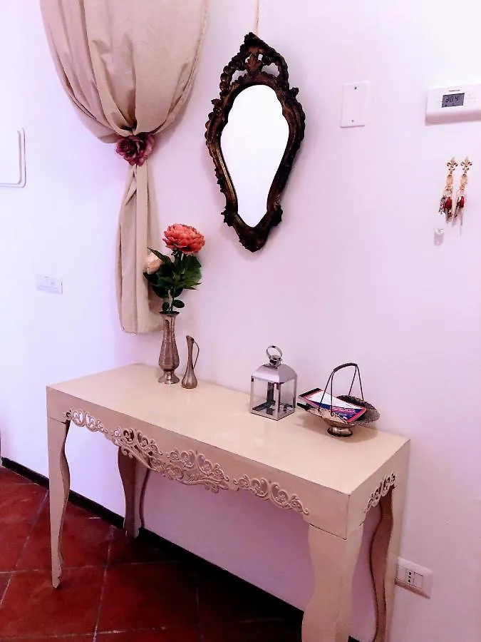 White & Gold Suite Verona