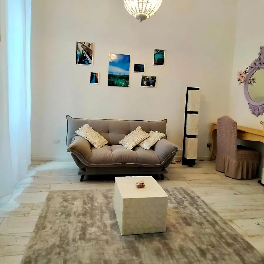 Aparthotel White & Gold Suite Verona Italy